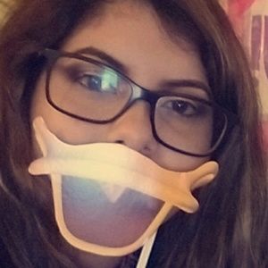 Meet your Posher, Yesenia